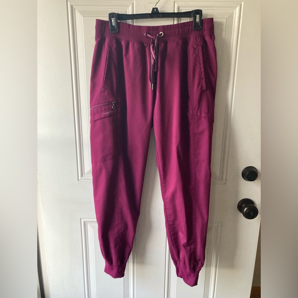 Woman’s maroon jogger scrub pants size L